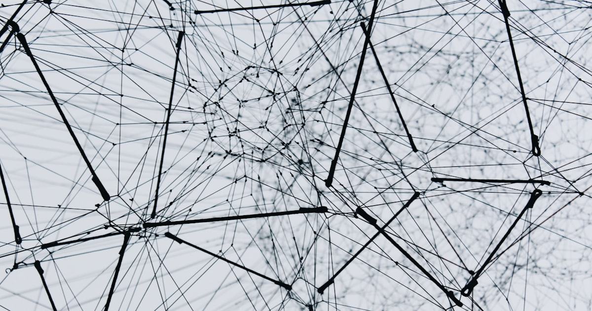 Zapier vs Make vs n8n fuer KI-Workflows im Vergleich
